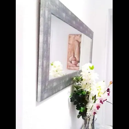 Apartament Lots Of Sunlight 3 Bedroom With Balcony Air Conditioning *